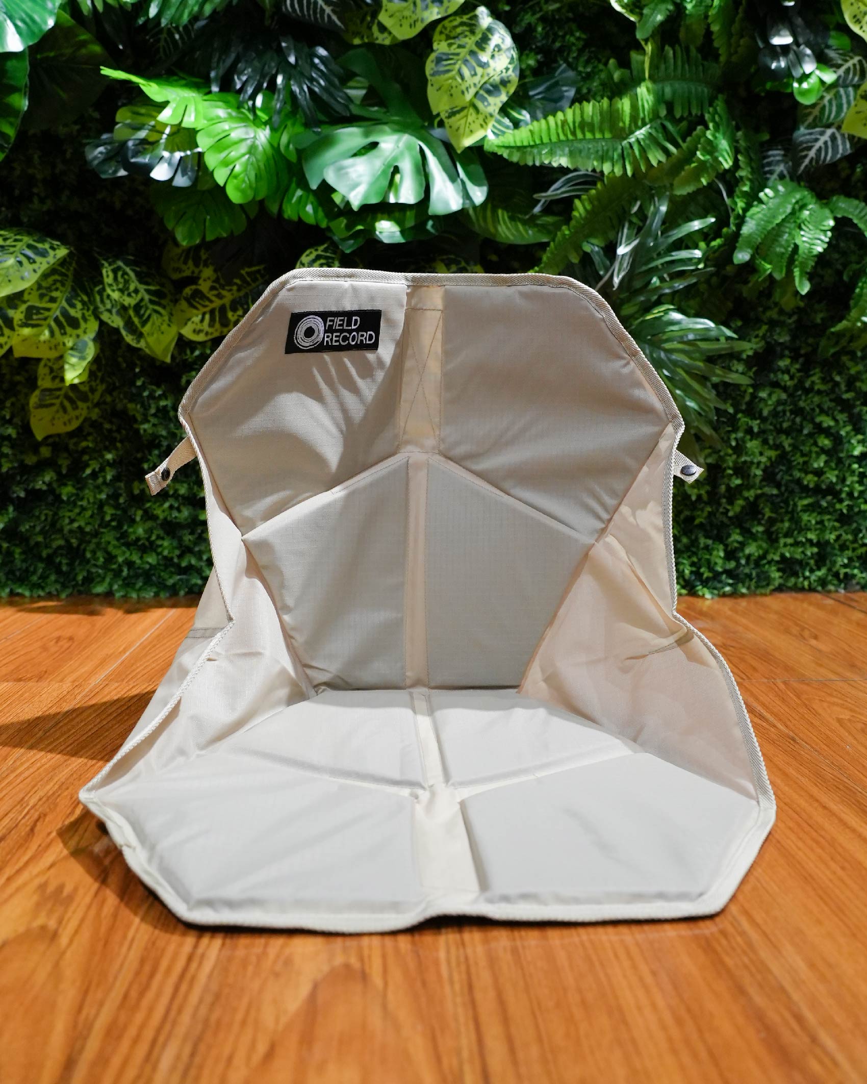 Field Record FR-Chair Carbon Field / Beige