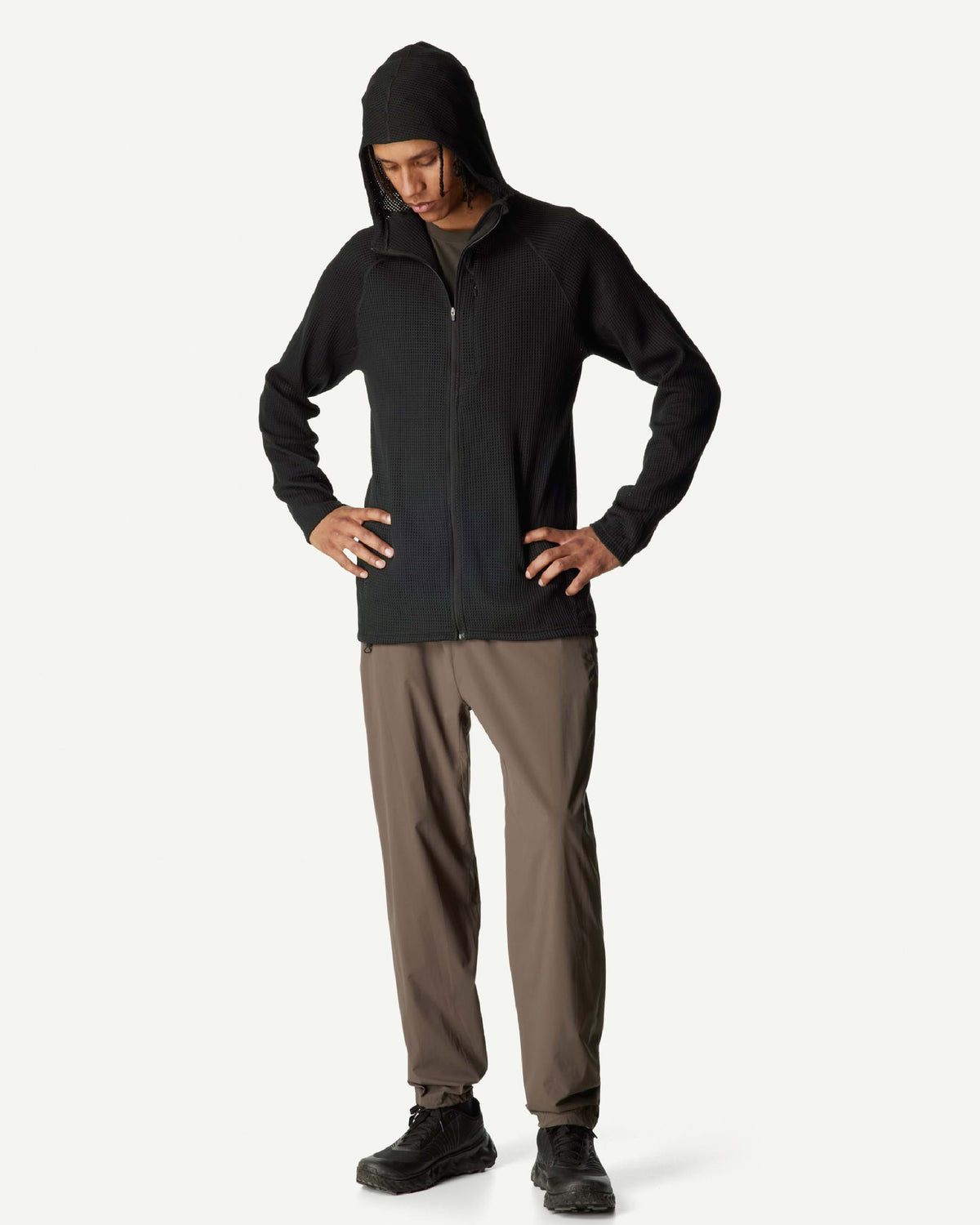 Houdini M's Pace Flow Houdi / True Black - Wild Camping