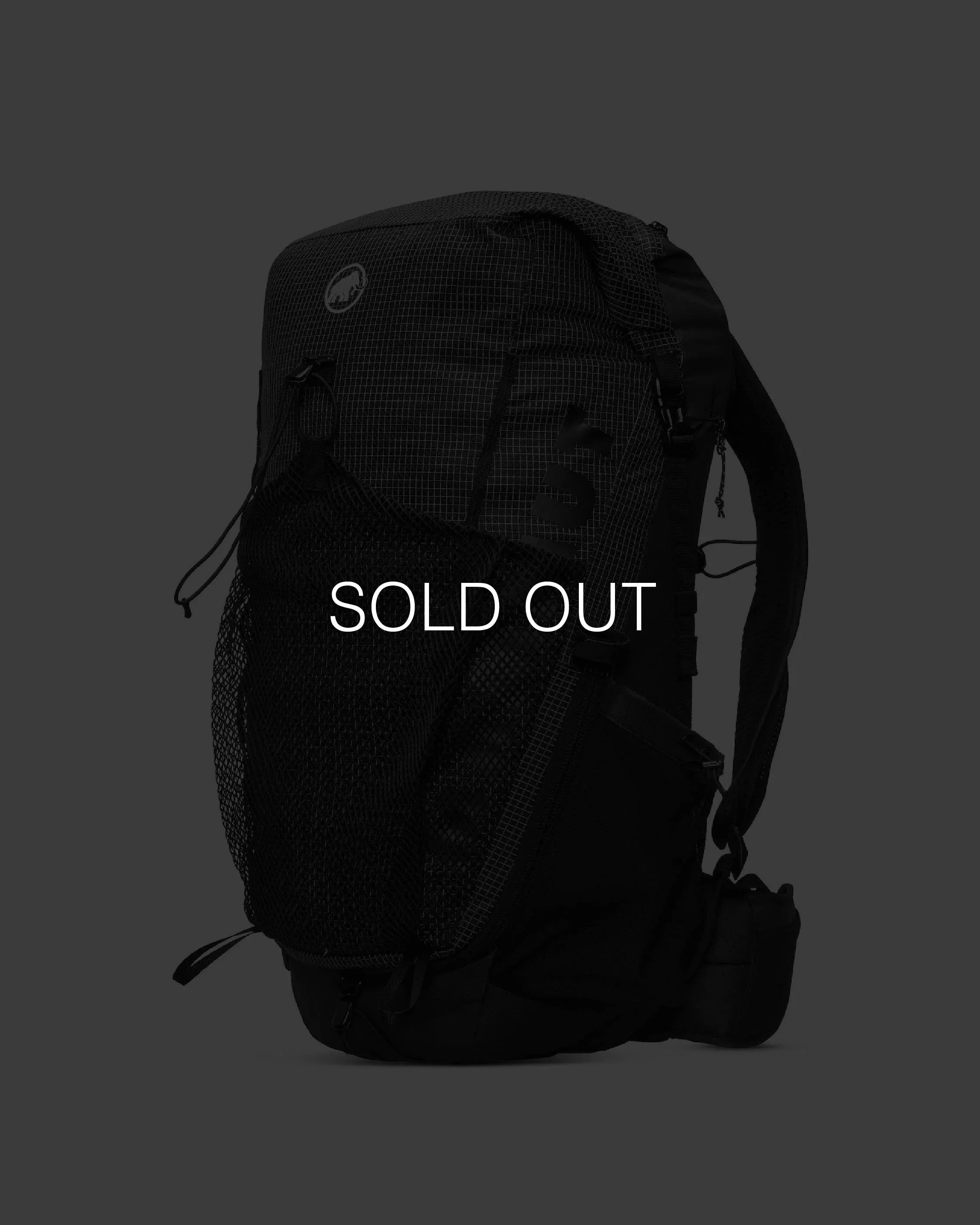 Mammut Ducan Spine 28-35 / Black - Wild Camping