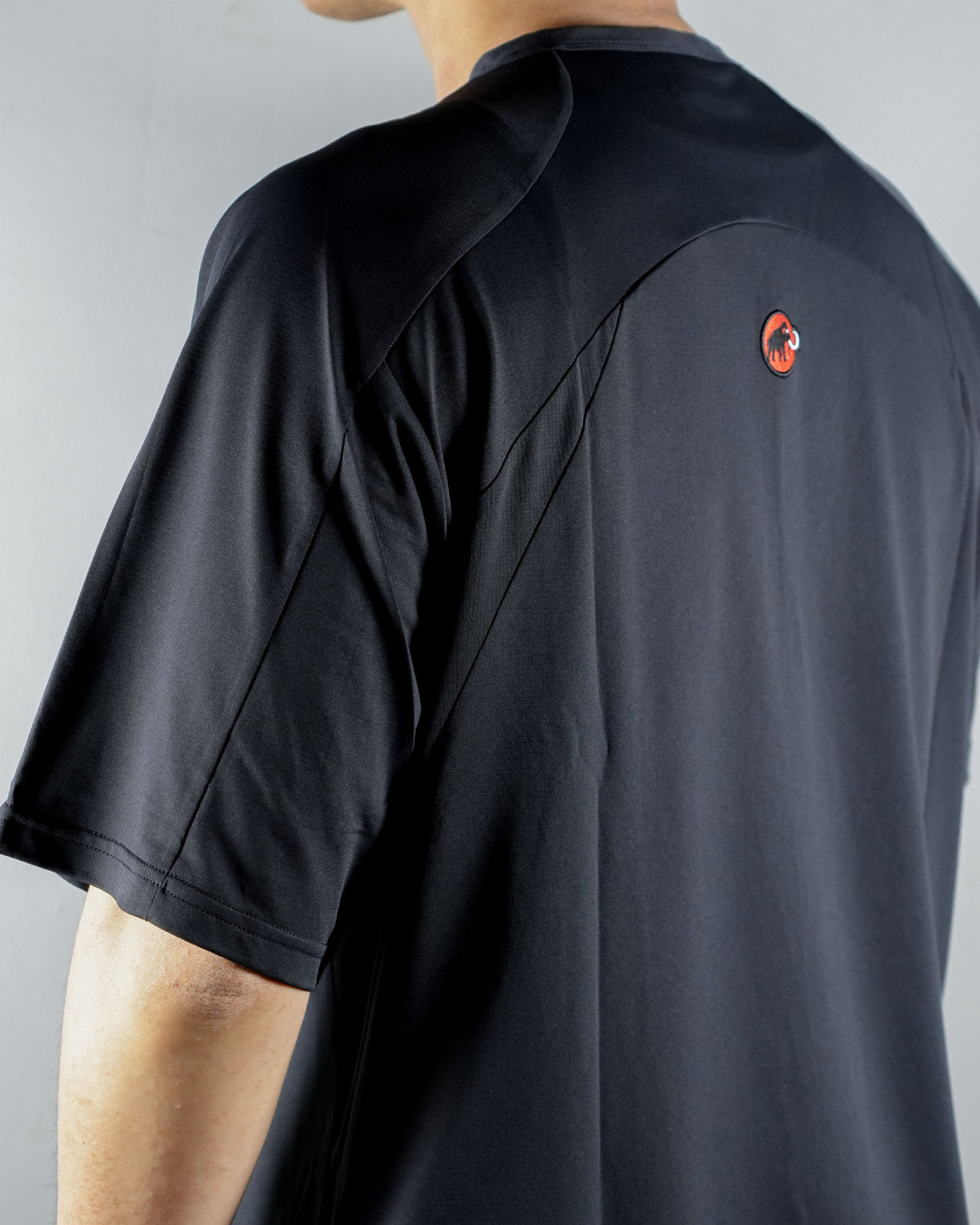 Hiking Patrol x Mammut Light FL Half Zip T-Shirt / Black - Wild Camping