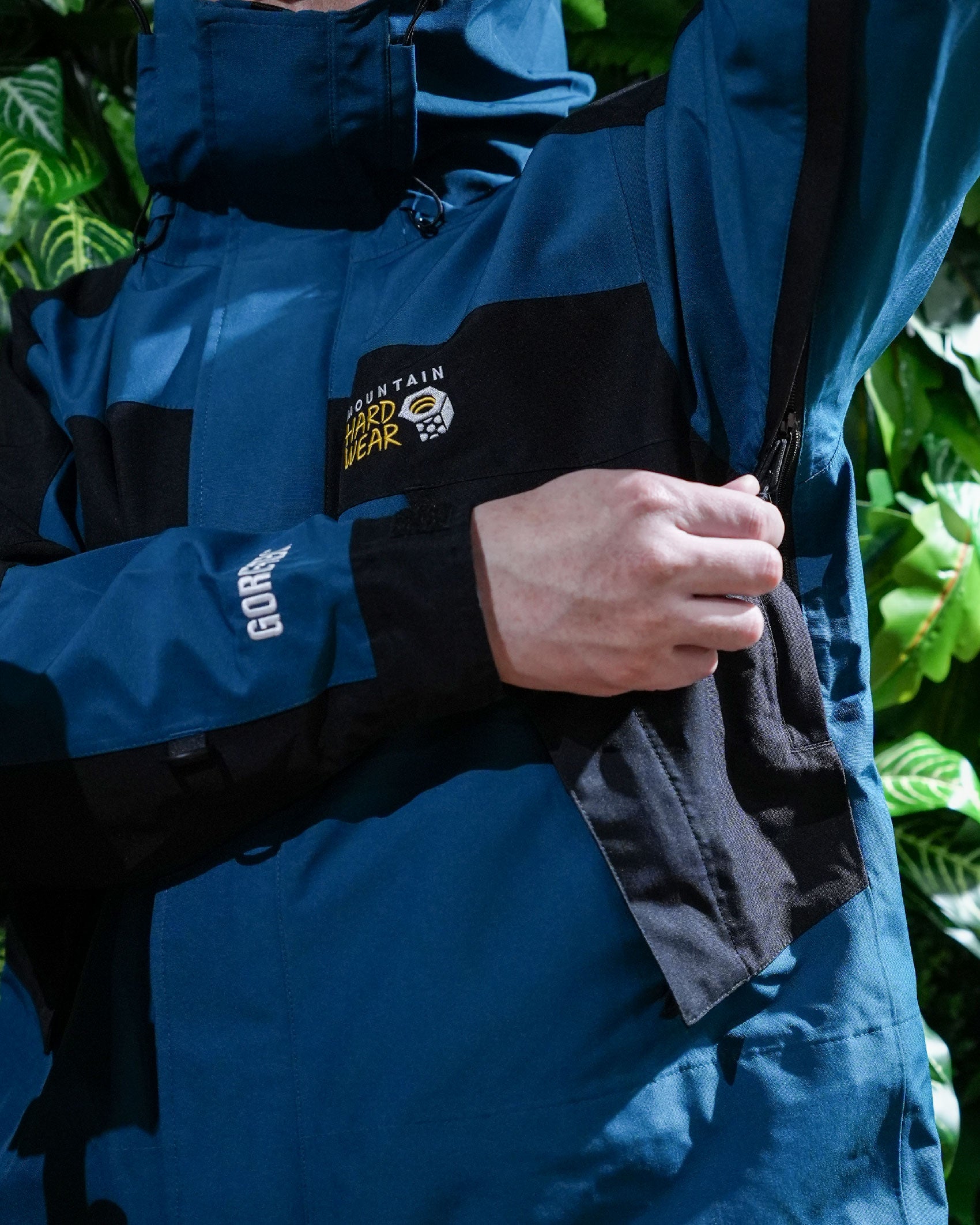 Mountain Hardwear Exposure™ GORE-TEX Parka Reissue - Wild Camping