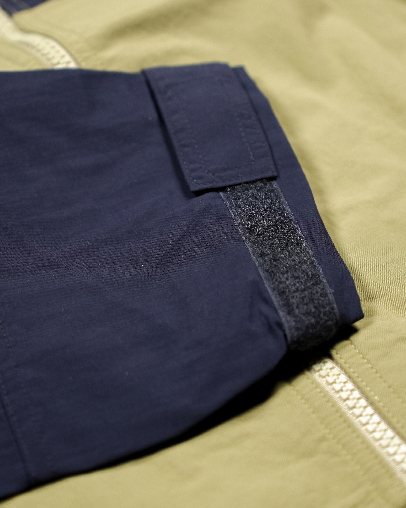 Mountain Hardwear Camp 4 Jacket - Wild Camping