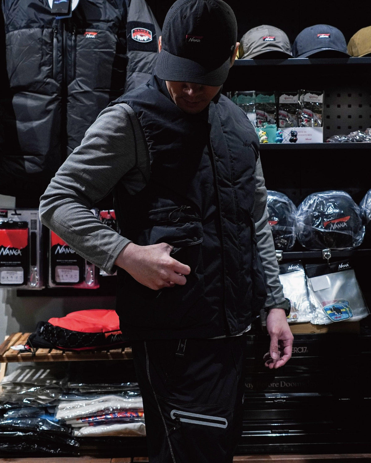 Nanga Hinoc Down Vest / CHA - Wild Camping