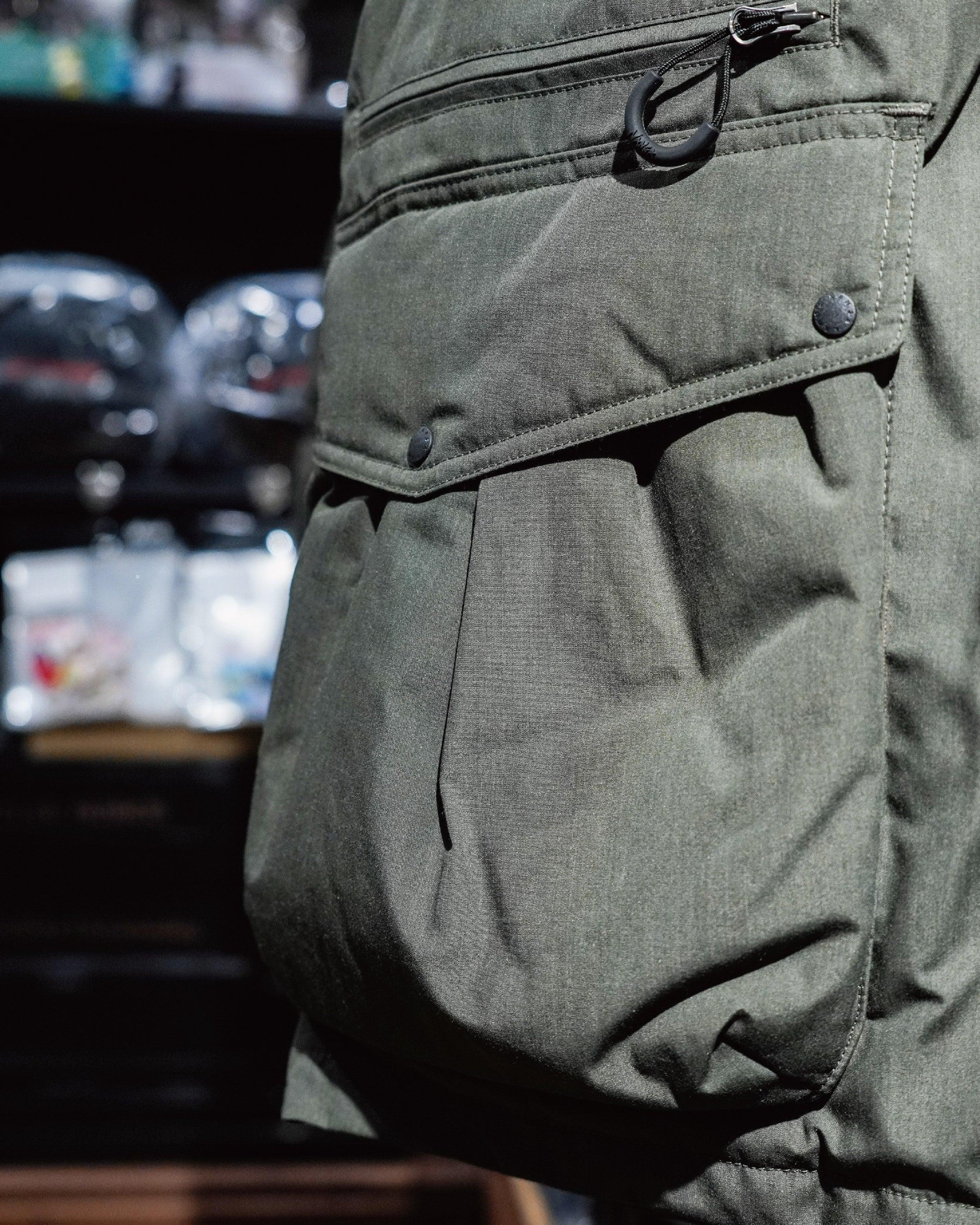 Nanga Hinoc Down Vest / KHA - Wild Camping