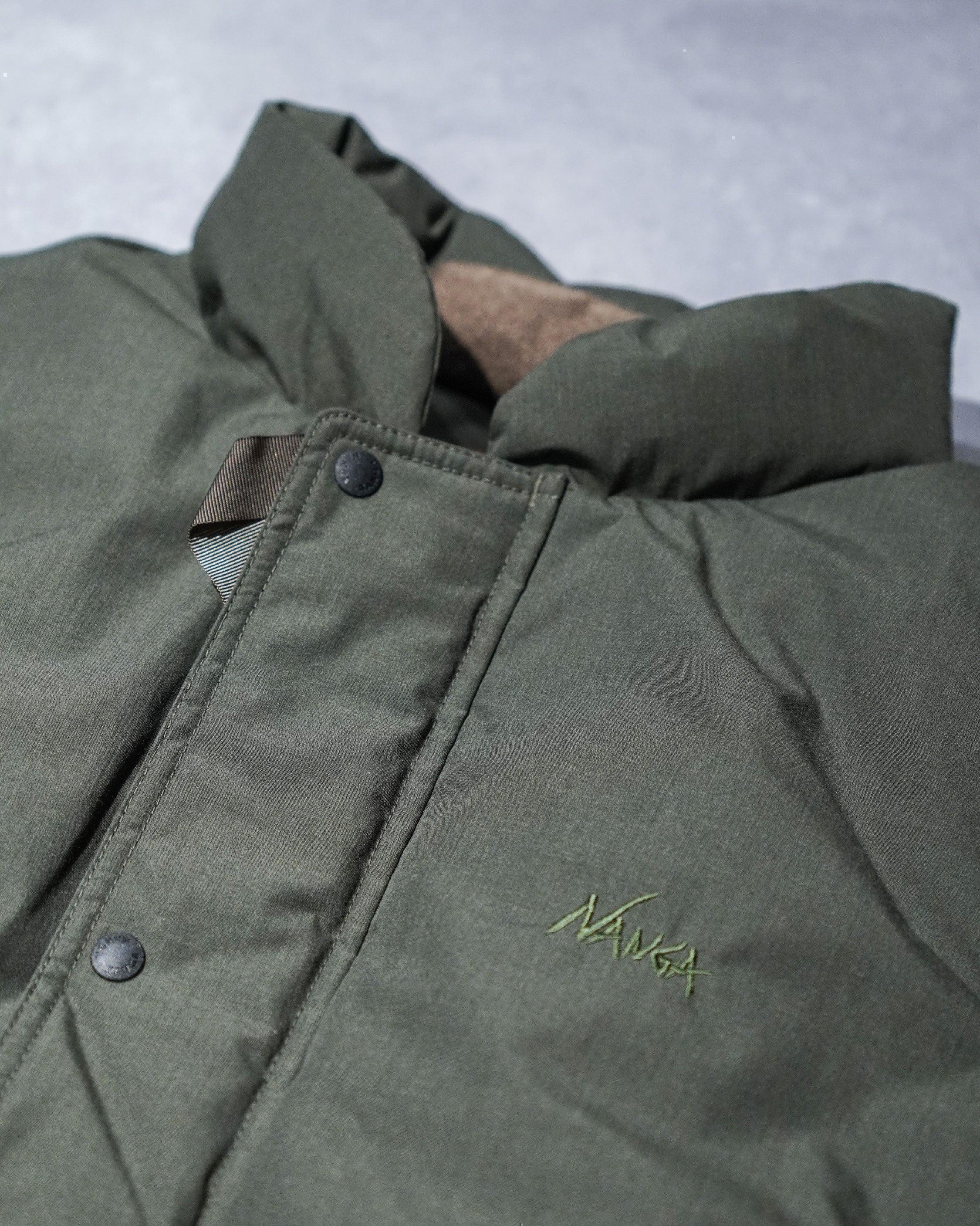 Nanga Hinoc Down Vest / KHA - Wild Camping