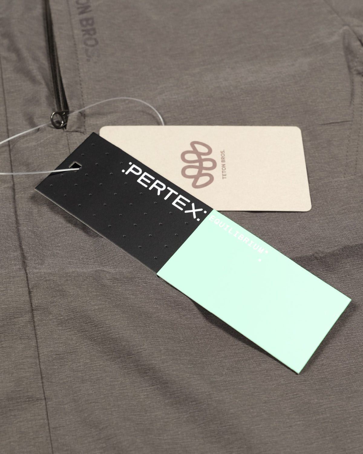 Teton Bros. Run Shirt / Chocolate - Wild Camping
