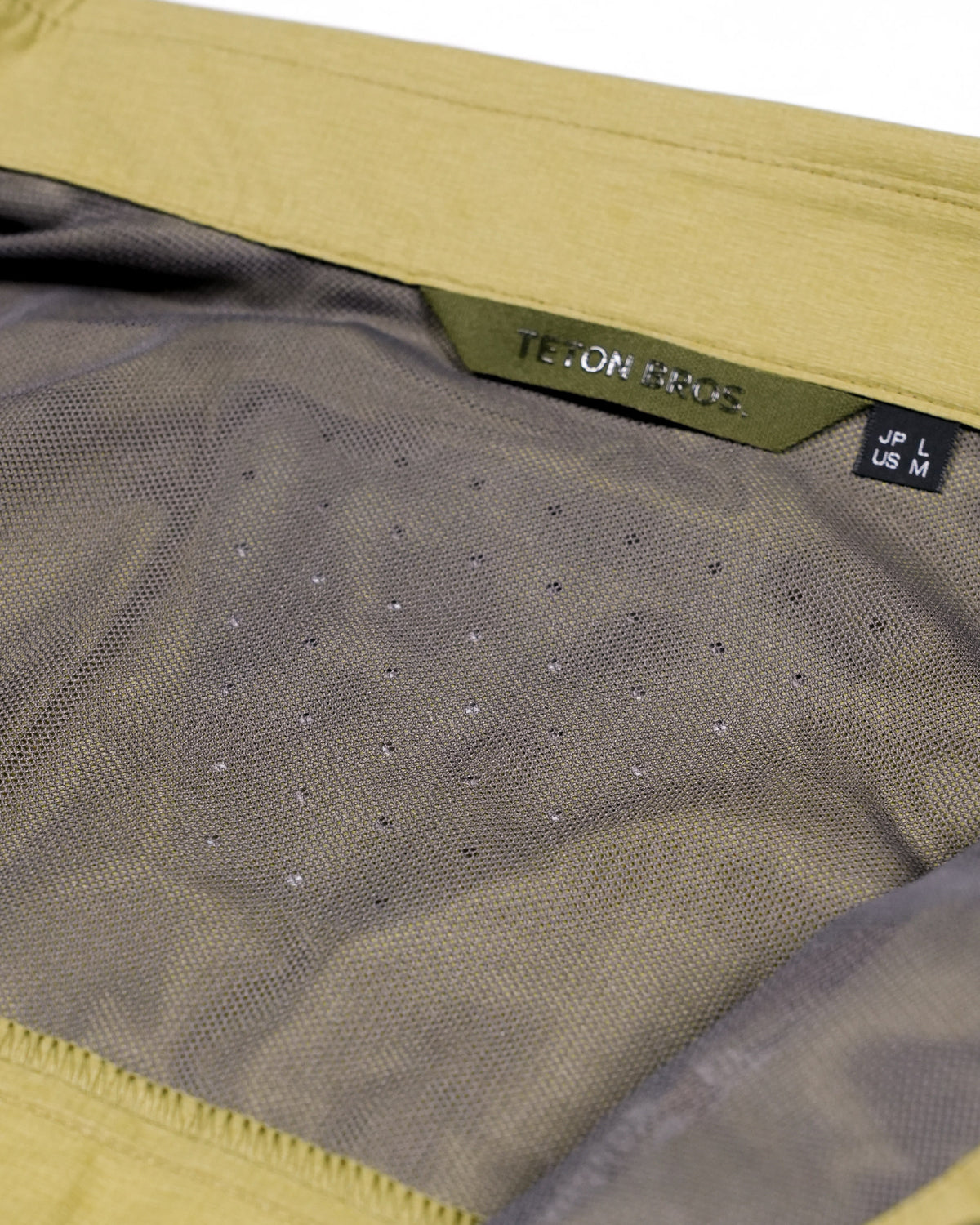 Teton Bros. Run Shirt / Khaki - Wild Camping