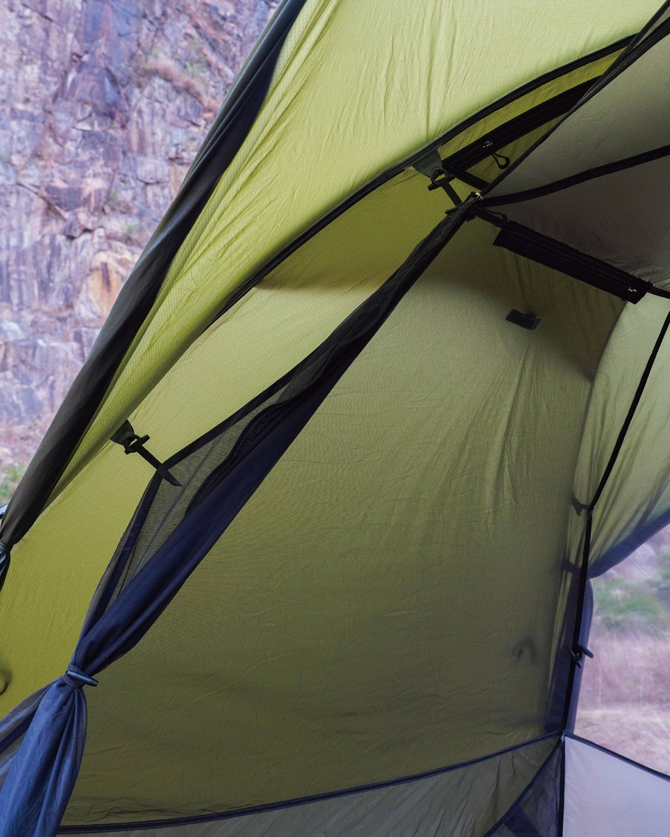The Free Spirits Stars 2 w/Footprint - Wild Camping